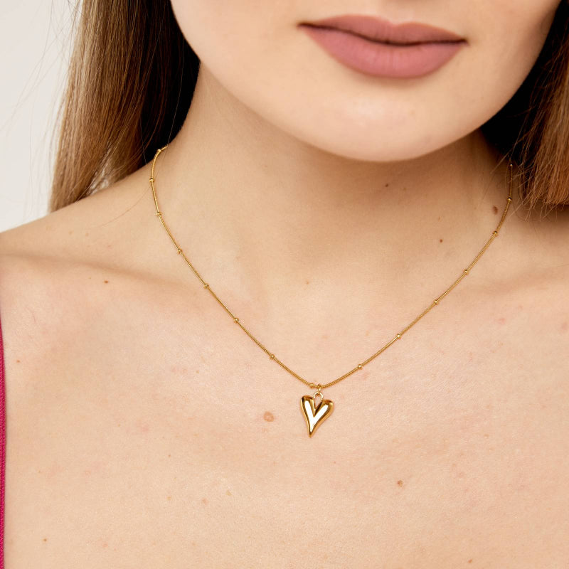 18K gold PVD coated waterproof, non-tarnish, hypoallergenic heart neckace.