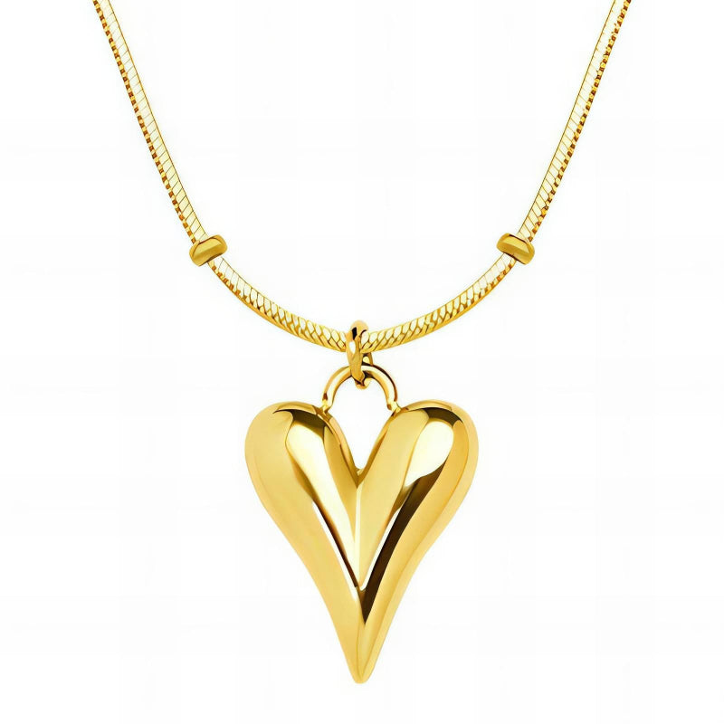 18K gold PVD coated waterproof, non-tarnish, hypoallergenic solo heart necklace.