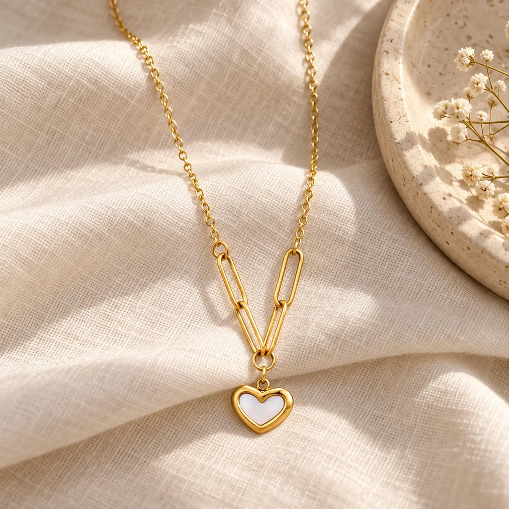 chain and link heart necklace