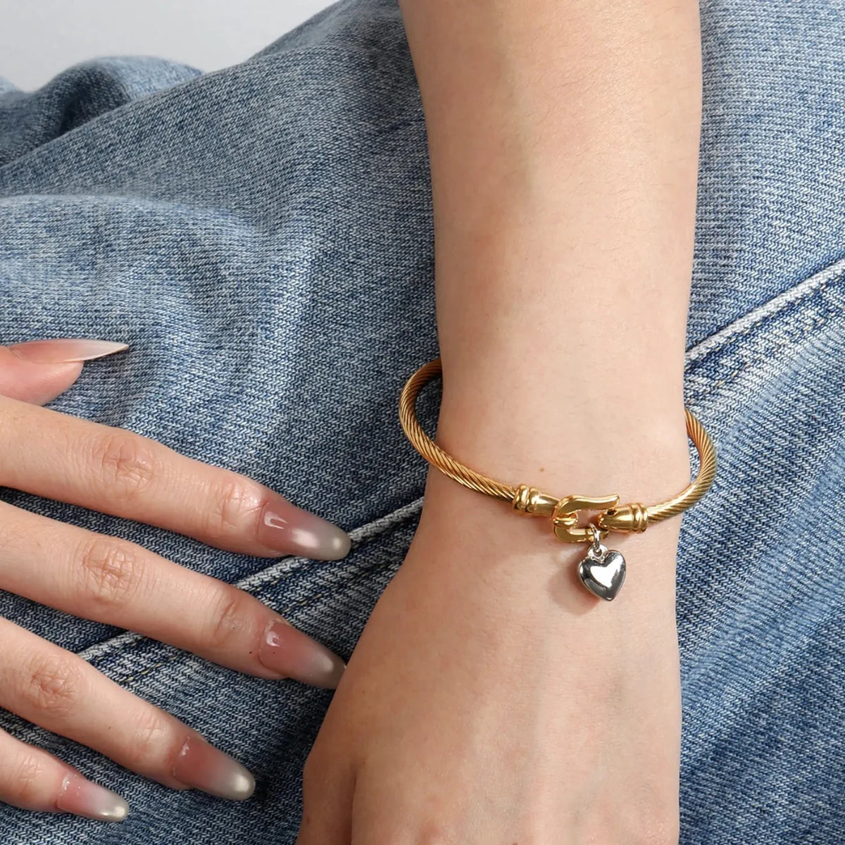 Twisted Cable Buckle Bangle Bracelet, with Stainless Steel Heart Charm | 18K  Gold