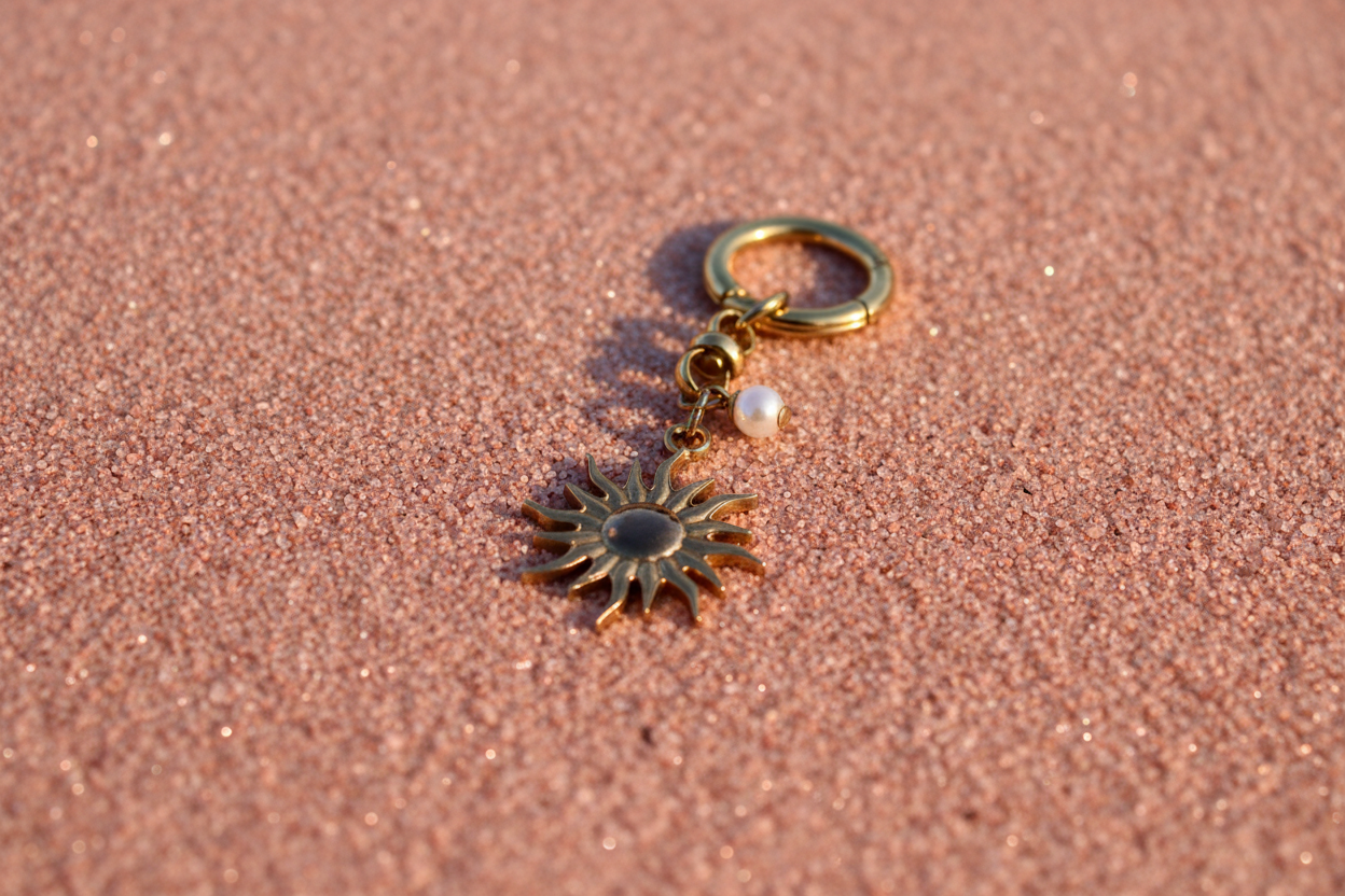 Bikini Charmers: Sun